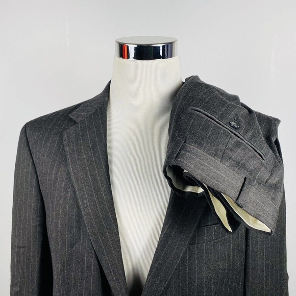 Nautica 44L Suit 38 x 33 Pleated Gray Striped 100% Wool Two Button Vented